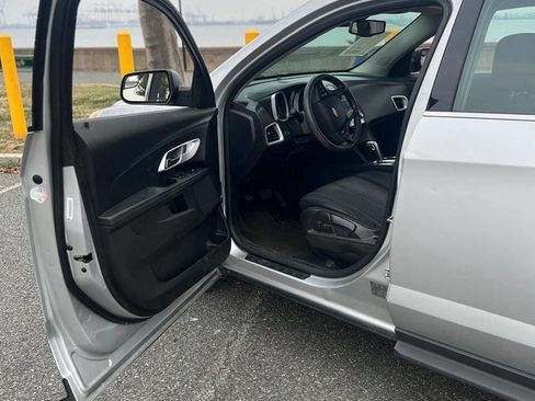 Used 2013 Chevrolet Equinox LS FWD image 11