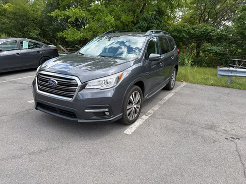 Used 2020 Subaru Ascent Limited w/ Technology Package AWD/4WD image 5
