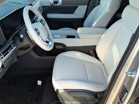 New 2026 Hyundai Santa Fe SE image 11