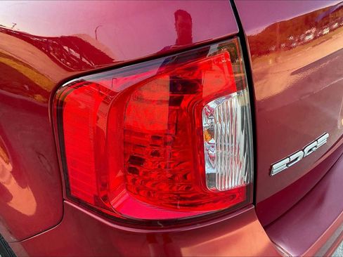 Used 2013 Ford Edge SEL image 28