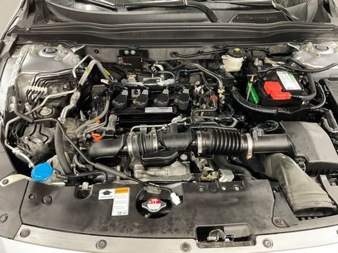 Certified 2018 Honda Accord LX image 10