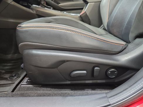 Used 2024 Subaru Crosstrek 2.5i Limited w/ Crosstrek Mirror Package image 30