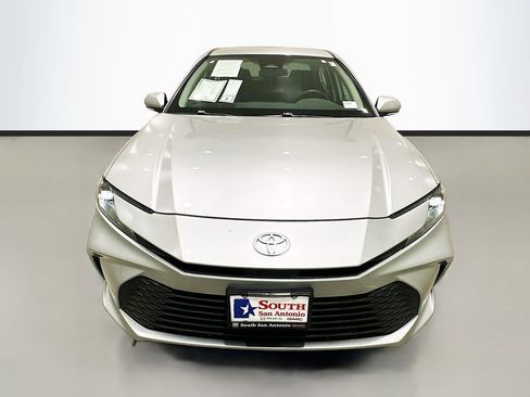 Used 2025 Toyota Camry LE FWD image 2