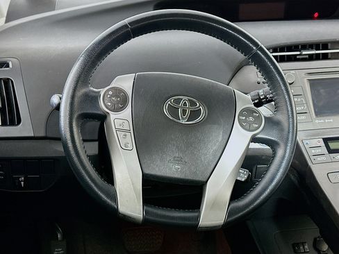 Used 2012 Toyota Prius Four FWD image 17