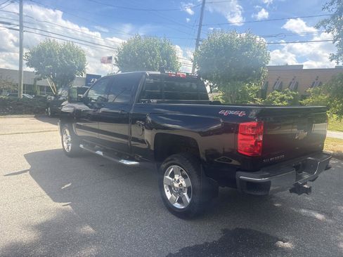 Used 2017 Chevrolet Silverado 2500 LT w/ All Star Edition AWD/4WD image 5