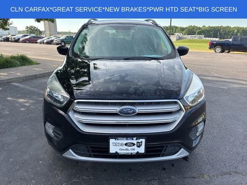 Used 2018 Ford Escape SE w/ SE Sync 3 Package FWD image 2