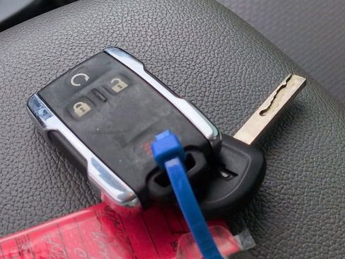 Used 2020 Chevrolet Colorado W/T w/ WT Convenience Package image 30