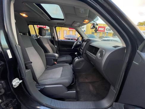 Used 2013 Jeep Patriot Latitude w/ Sun/Sound Group image 33