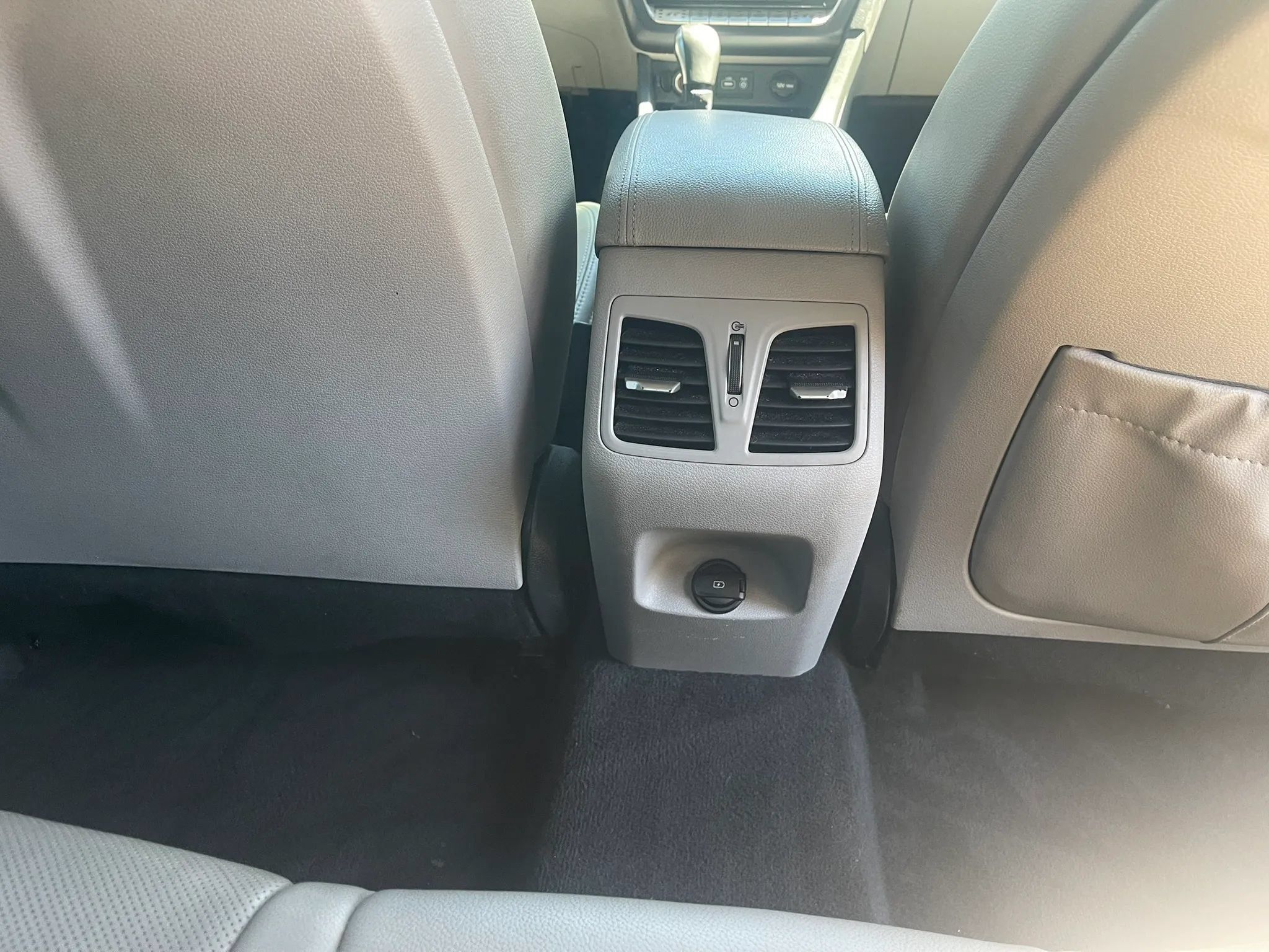 Used 2018 Hyundai Sonata Limited w/ Cargo Package FWD image 18