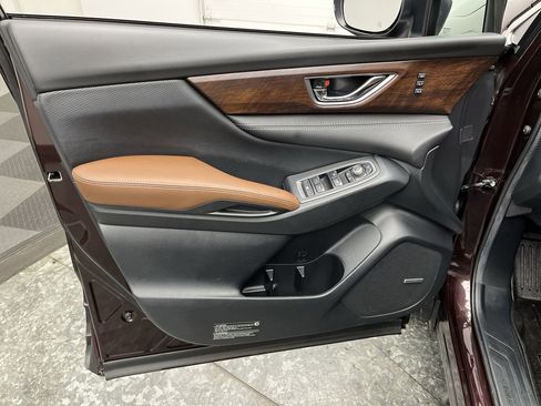 Used 2024 Subaru Ascent Touring image 9