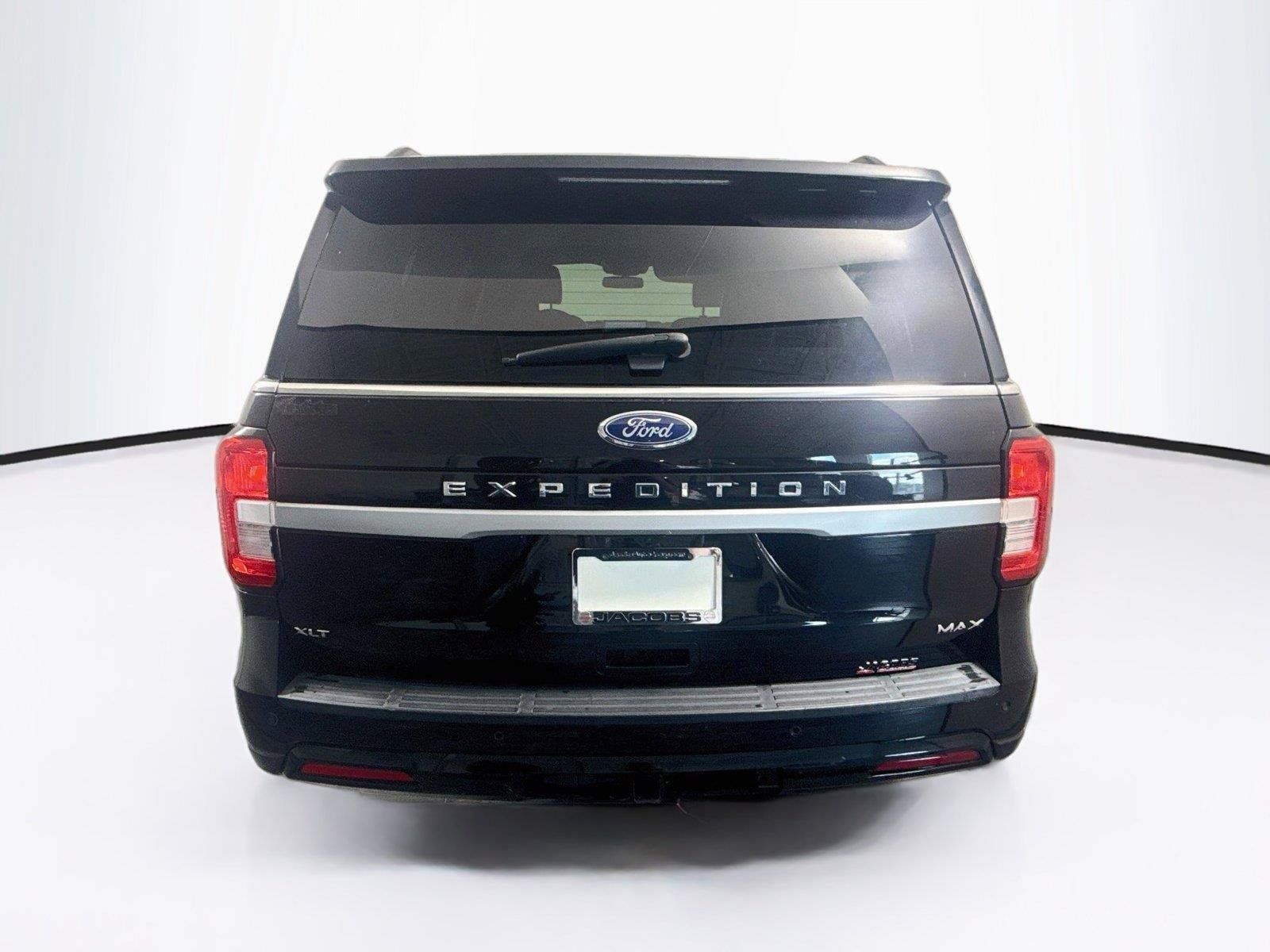 Used 2022 Ford Expedition Max XLT AWD/4WD image 4