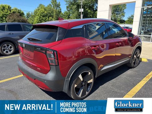 Used 2025 Nissan Kicks SR FWD image 4