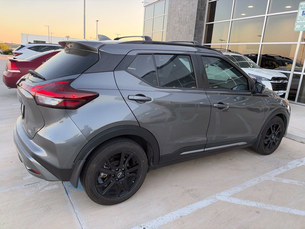Used 2023 Nissan Kicks SR FWD image 4