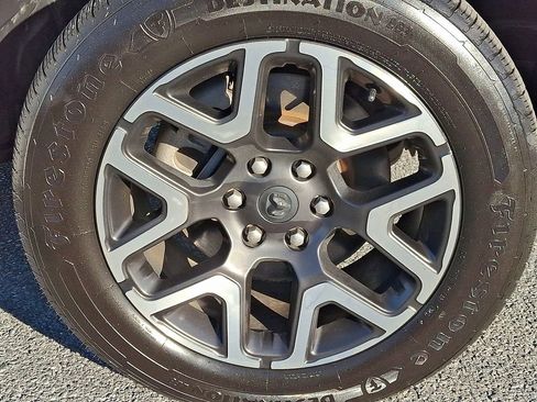 Used 2025 RAM 1500 Laramie image 10