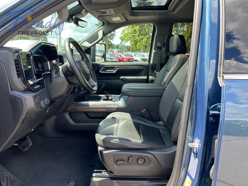 Used 2024 Chevrolet Silverado 3500 LTZ w/ LTZ Premium Package AWD/4WD image 27