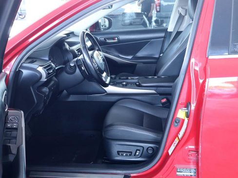 Used 2018 Lexus IS 300 w/ Accessory Package 2 RWD image 15