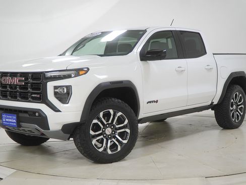 Used 2023 GMC Canyon AT4 w/ AT4 Premium Package AWD/4WD image 1