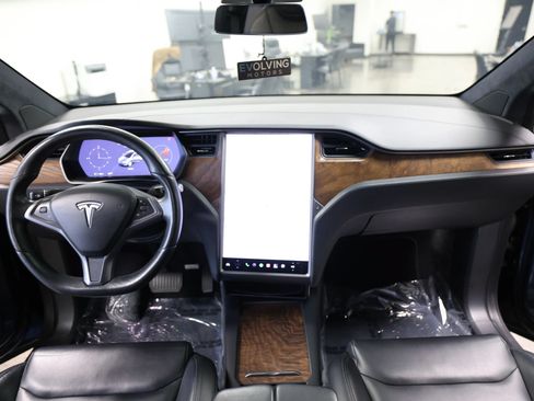 Used 2020 Tesla Model X Long Range AWD/4WD image 22
