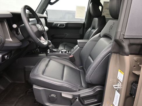 New 2026 Ford Bronco Badlands AWD/4WD image 21