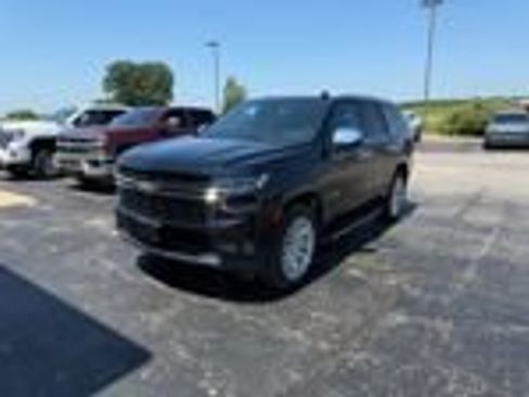 Used 2024 Chevrolet Tahoe LT w/ LT Signature Package AWD/4WD image 9