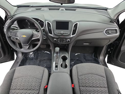 Used 2024 Chevrolet Equinox LT image 9