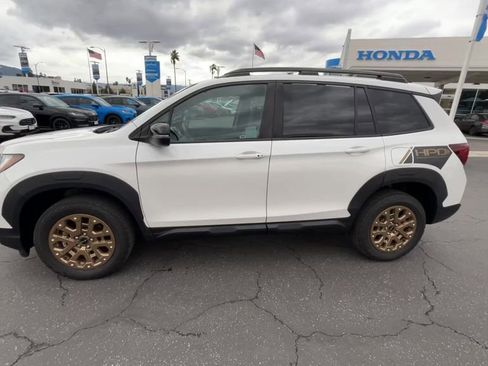 Certified 2022 Honda Passport TrailSport image 5