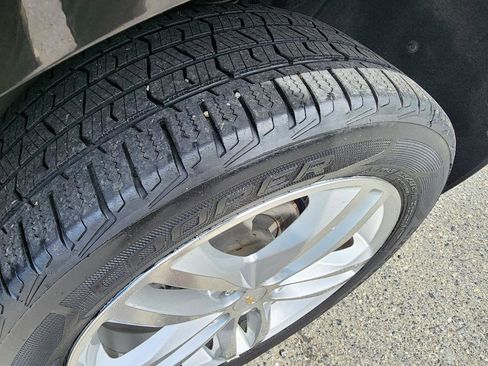Used 2018 Chevrolet Equinox Premier AWD/4WD image 45