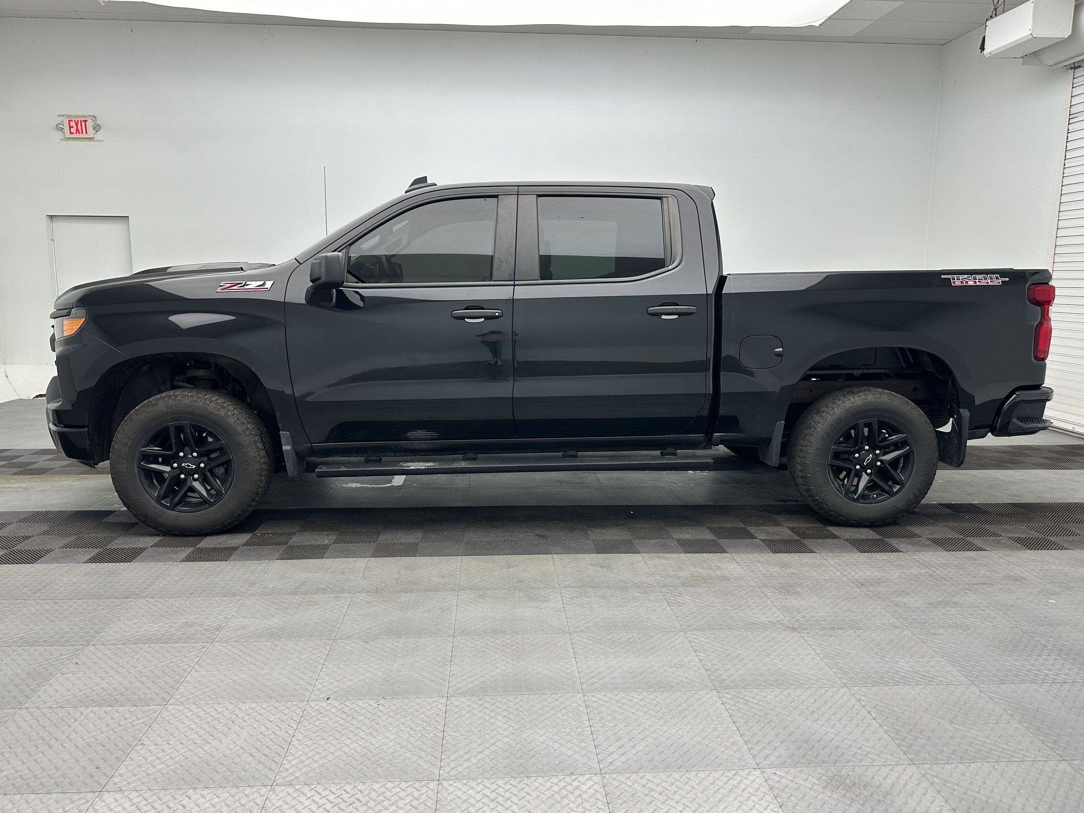 Certified 2024 Chevrolet Silverado 1500 Custom Trail Boss AWD/4WD image 2