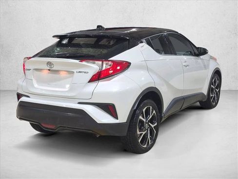 Used 2019 Toyota C-HR Limited FWD image 5