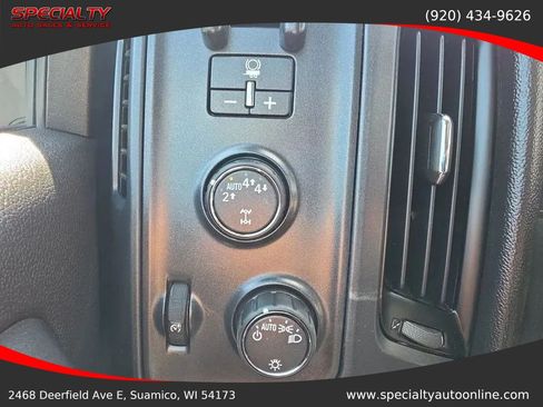 Used 2018 Chevrolet Silverado 1500 Custom w/ Custom Convenience Package AWD/4WD image 17
