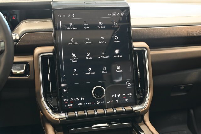 New 2026 GMC Yukon XL Denali Ultimate AWD/4WD image 18