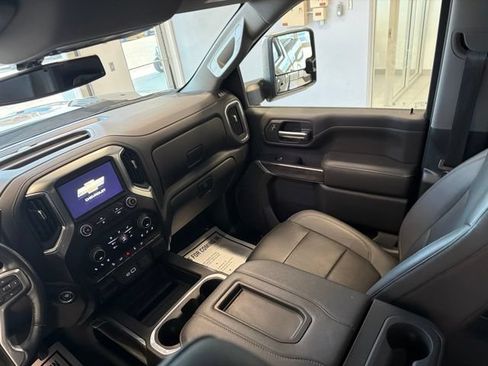 Used 2022 Chevrolet Silverado 3500 LTZ AWD/4WD image 30
