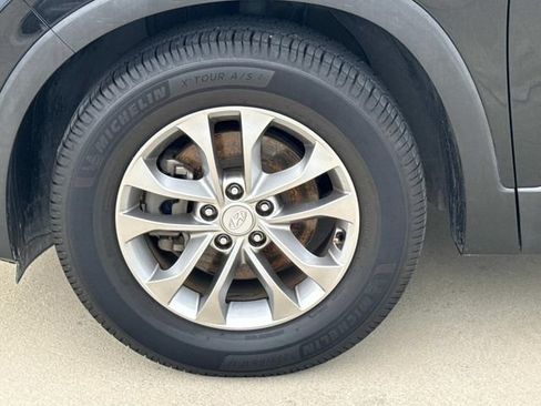 Used 2019 Hyundai Santa Fe SE FWD image 5