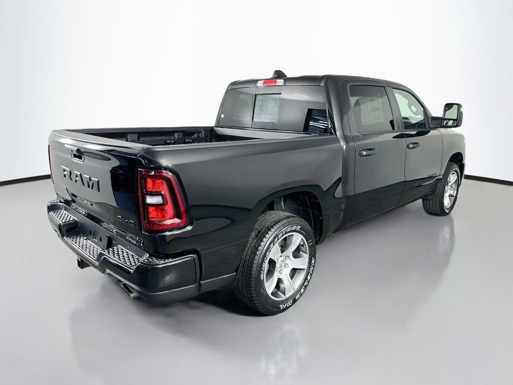 New 2026 RAM 1500 Express AWD/4WD image 7