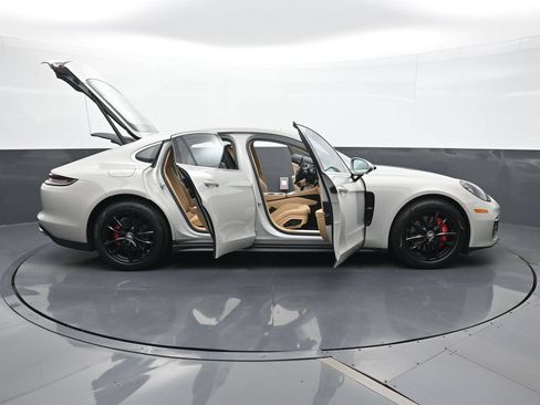 Certified 2023 Porsche Panamera 4S AWD/4WD image 34