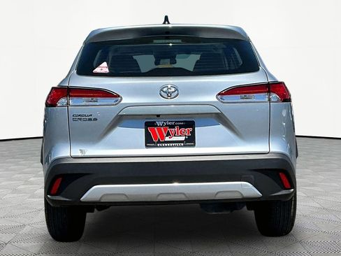 Used 2024 Toyota Corolla Cross L FWD image 5