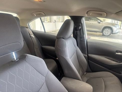 Used 2020 Toyota Corolla LE FWD image 9