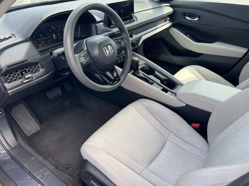 Used 2025 Honda Accord SE image 5