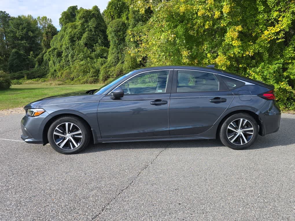 Used 2022 Honda Civic LX image 2