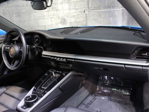 Used 2022 Porsche 911 Carrera image 45