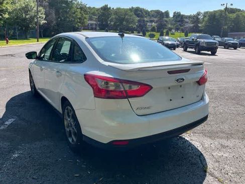 Used 2013 Ford Focus SE FWD image 6