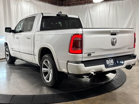 Used 2022 RAM 1500 Limited AWD/4WD image 9
