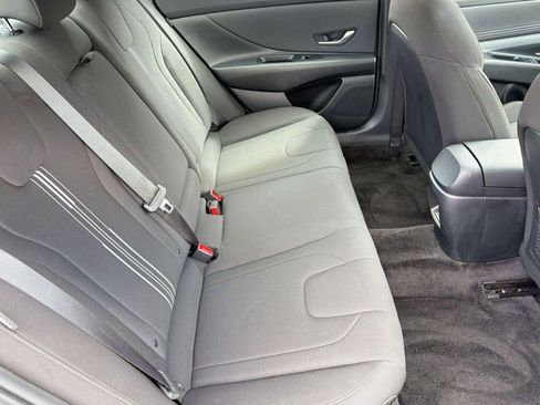 Used 2025 Hyundai Elantra SEL FWD image 28