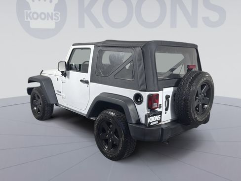 Used 2016 Jeep Wrangler Sport w/ Connectivity Group image 4