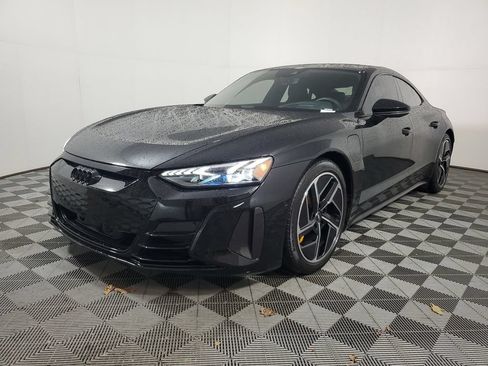 Used 2023 Audi RS e-tron GT w/ Carbon Performance Package AWD/4WD image 3