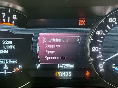 Used 2017 Lincoln MKC Premiere FWD image 18