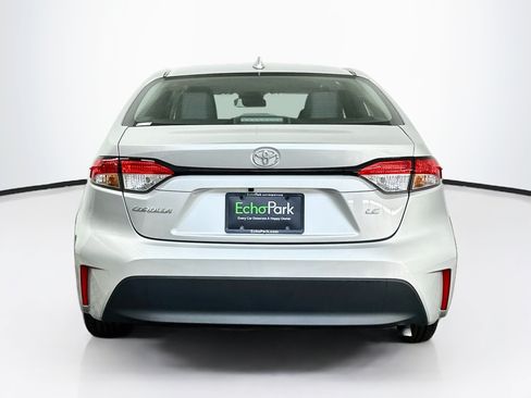 Used 2025 Toyota Corolla LE FWD image 7