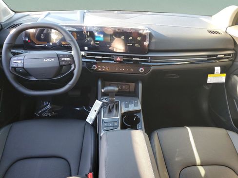 New 2026 Kia Sportage EX FWD image 27
