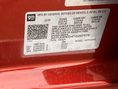 New 2026 GMC Sierra 1500 SLT image 28