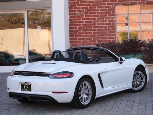 Used 2019 Porsche 718 Boxster RWD image 7